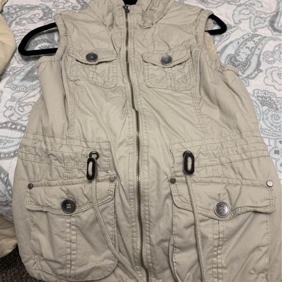 Vest with warm lining - Picture 1 of 2